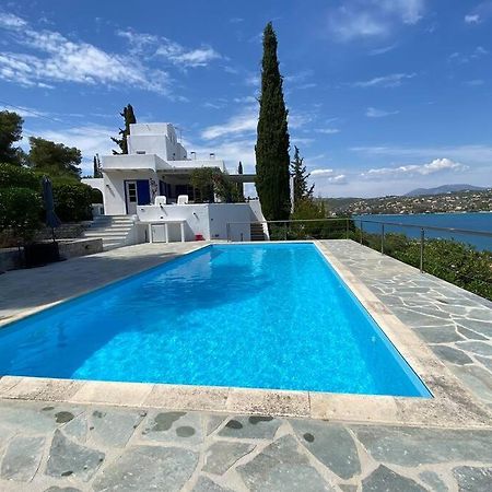 Retreat Villa By The Sea With Pool In Pórto Héli Kültér fotó